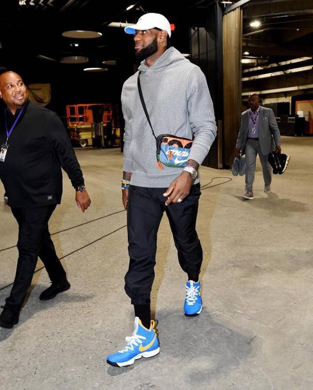 的小组密集 的小组密集